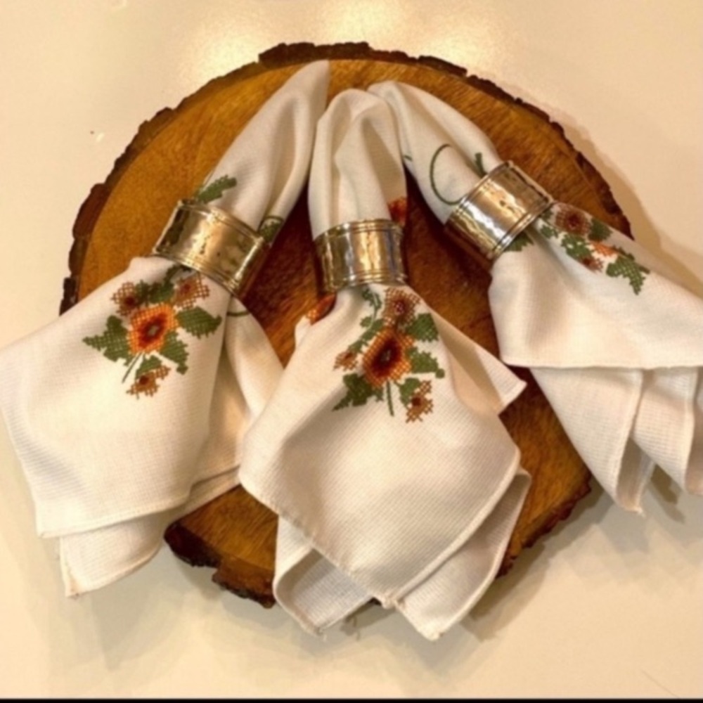 Vintage Inspired Neutral Floral Cloth Napkins Set Of 8 Cottagecore Fine Dining - Picture 2 of 4